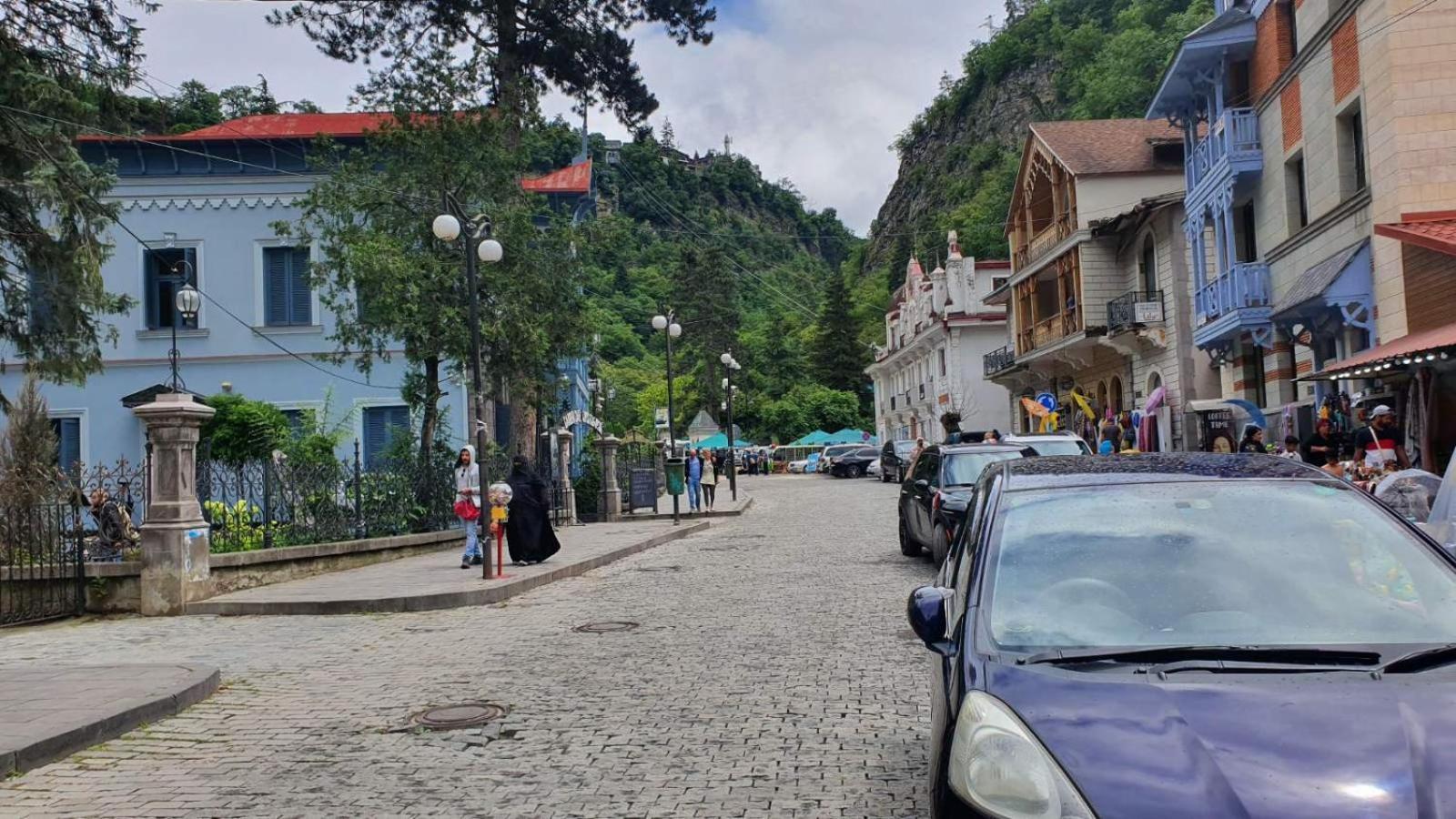 Alongside Park Borjomi Ξενοδοχείο Εξωτερικό φωτογραφία